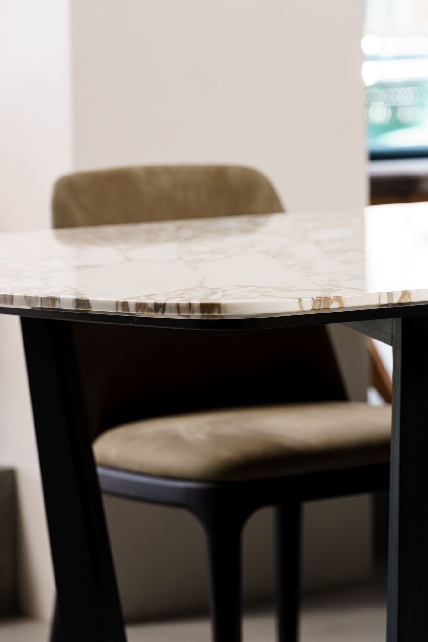 Стол Concorde calacatta oro glossy / olmo nero 240 — Poliform, мрамор, фото 5
