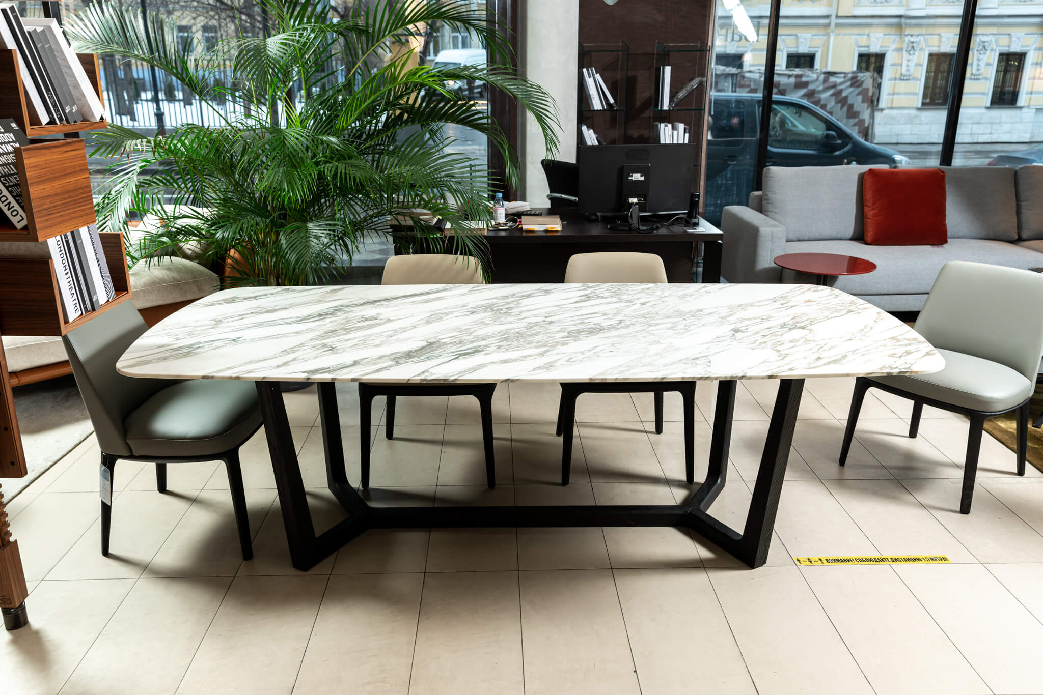 Стол Concorde calacatta oro levigato/olmo nero 240 — Poliform, мрамор, фото 3