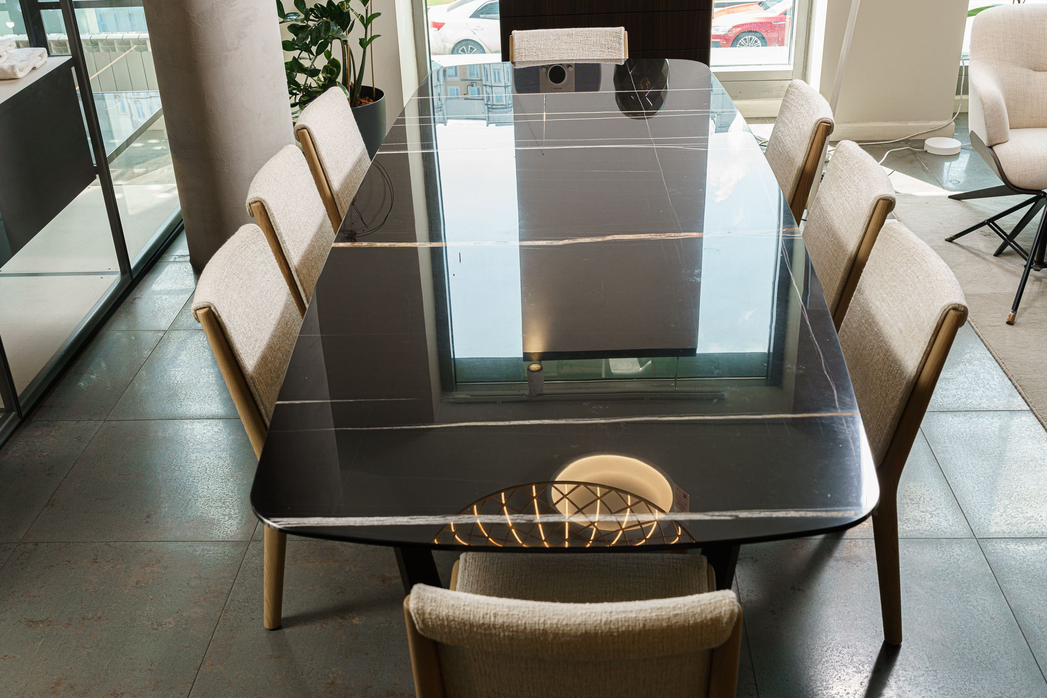 Стол Concorde Sahara noir 280 — Poliform, мрамор, фото 4