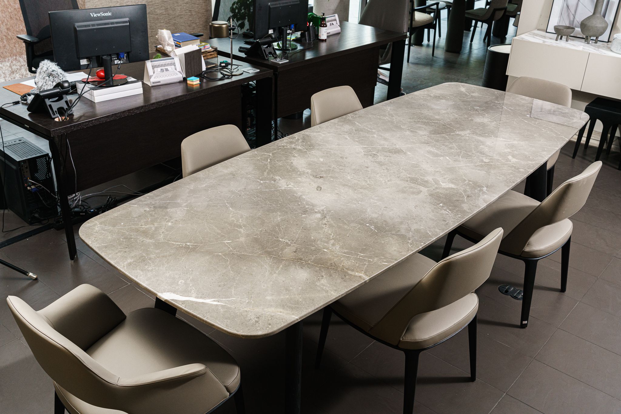 Стол Curve Grey Stardust Glossy — Poliform, кожа, фото 5