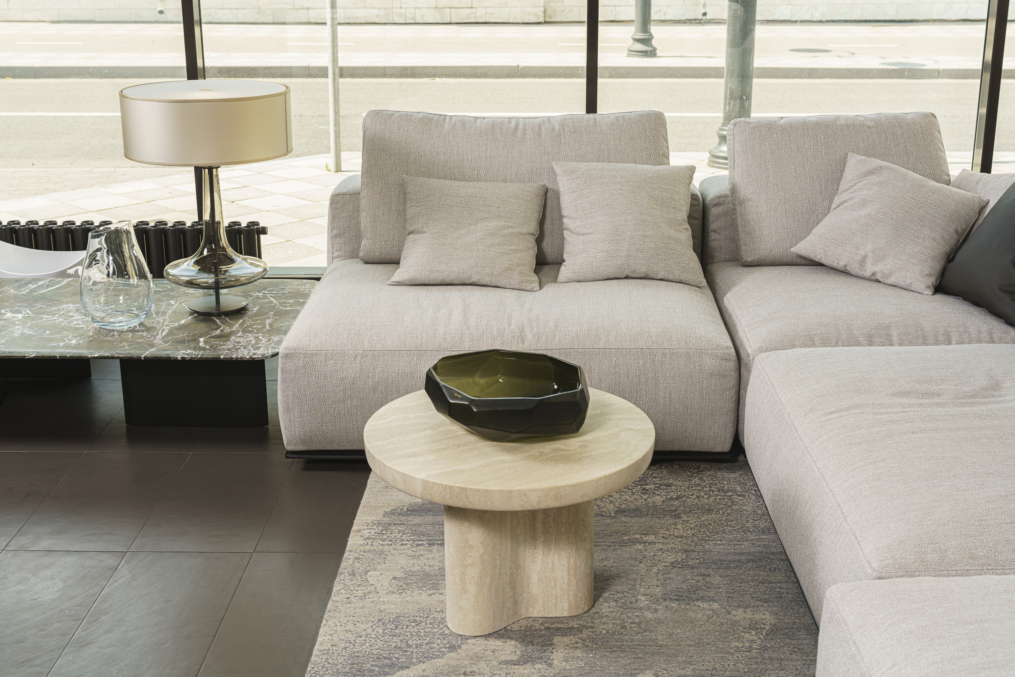 Журнальный столик Ernest 60*60 Travertino — Poliform, массив дерева, фото 5