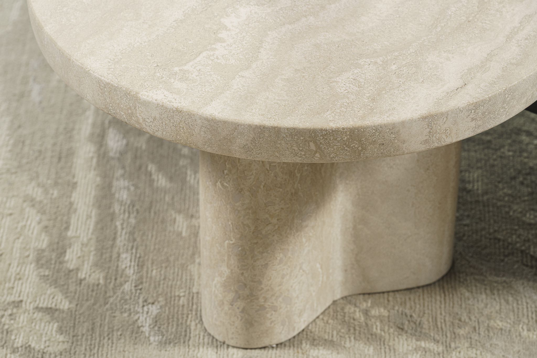 Журнальный столик Ernest 60*60 Travertino — Poliform, массив дерева, фото 6