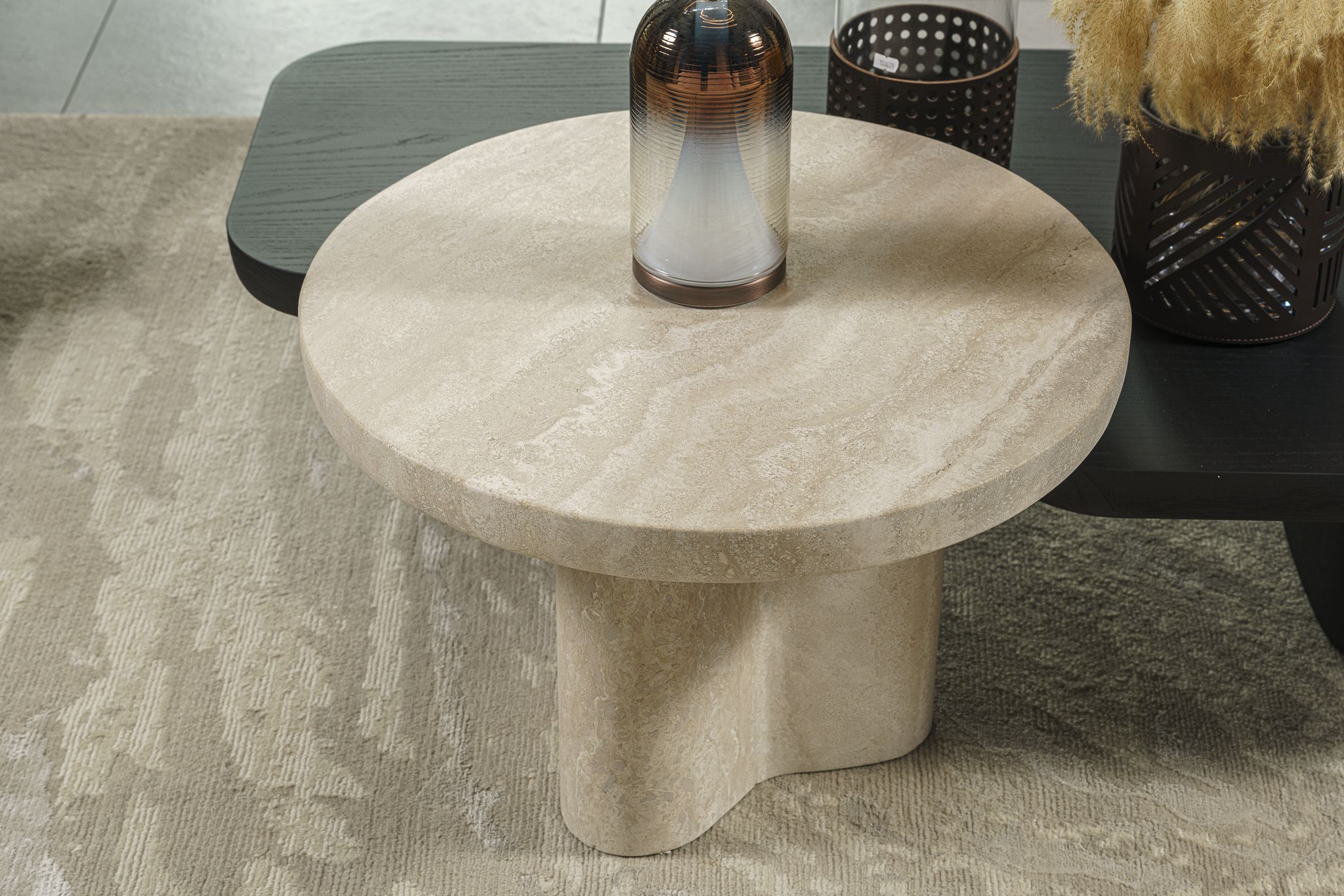 Журнальный столик Ernest 60*60 Travertino — Poliform, массив дерева