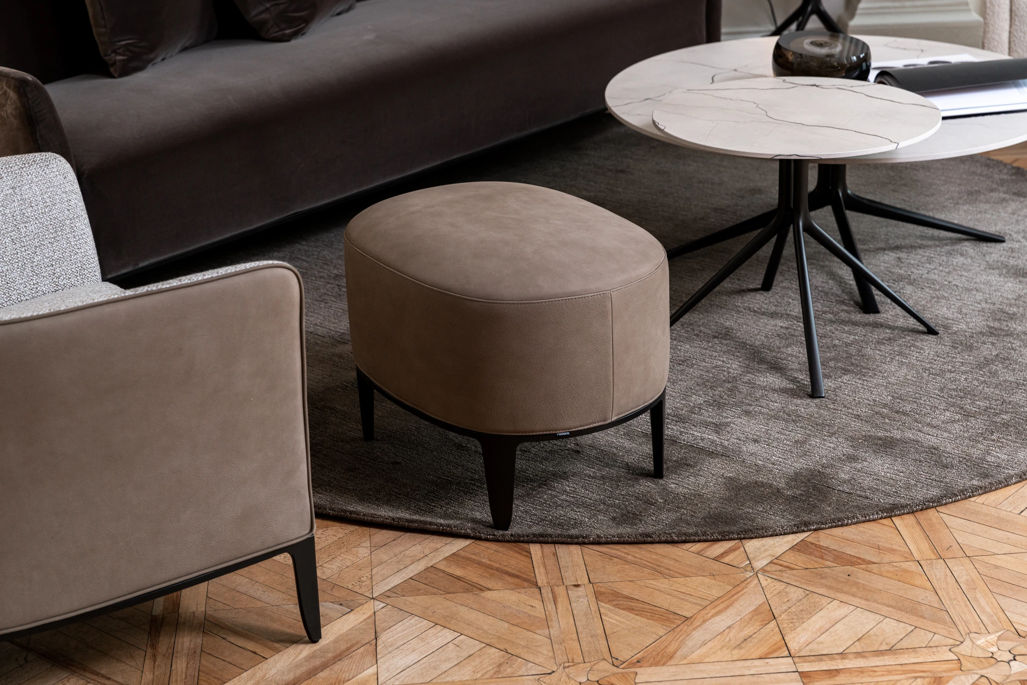 Современный дизайн Кресло Gentleman Reserved — Poliform, фото 6