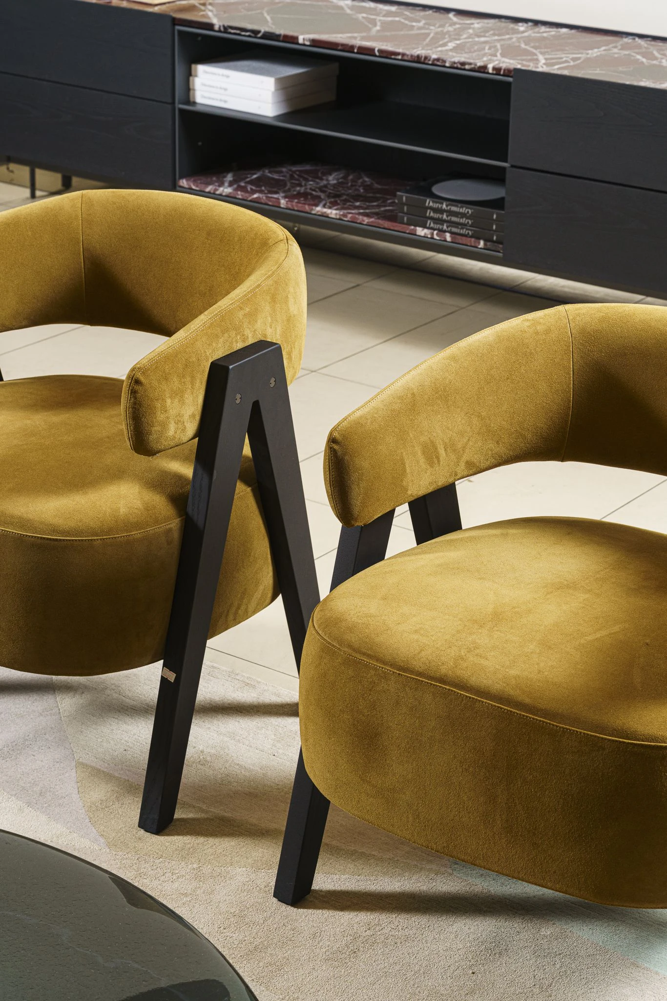 Кресло Loai CatX 05 cammello/Black Elm — Poliform, кожа, фото 4