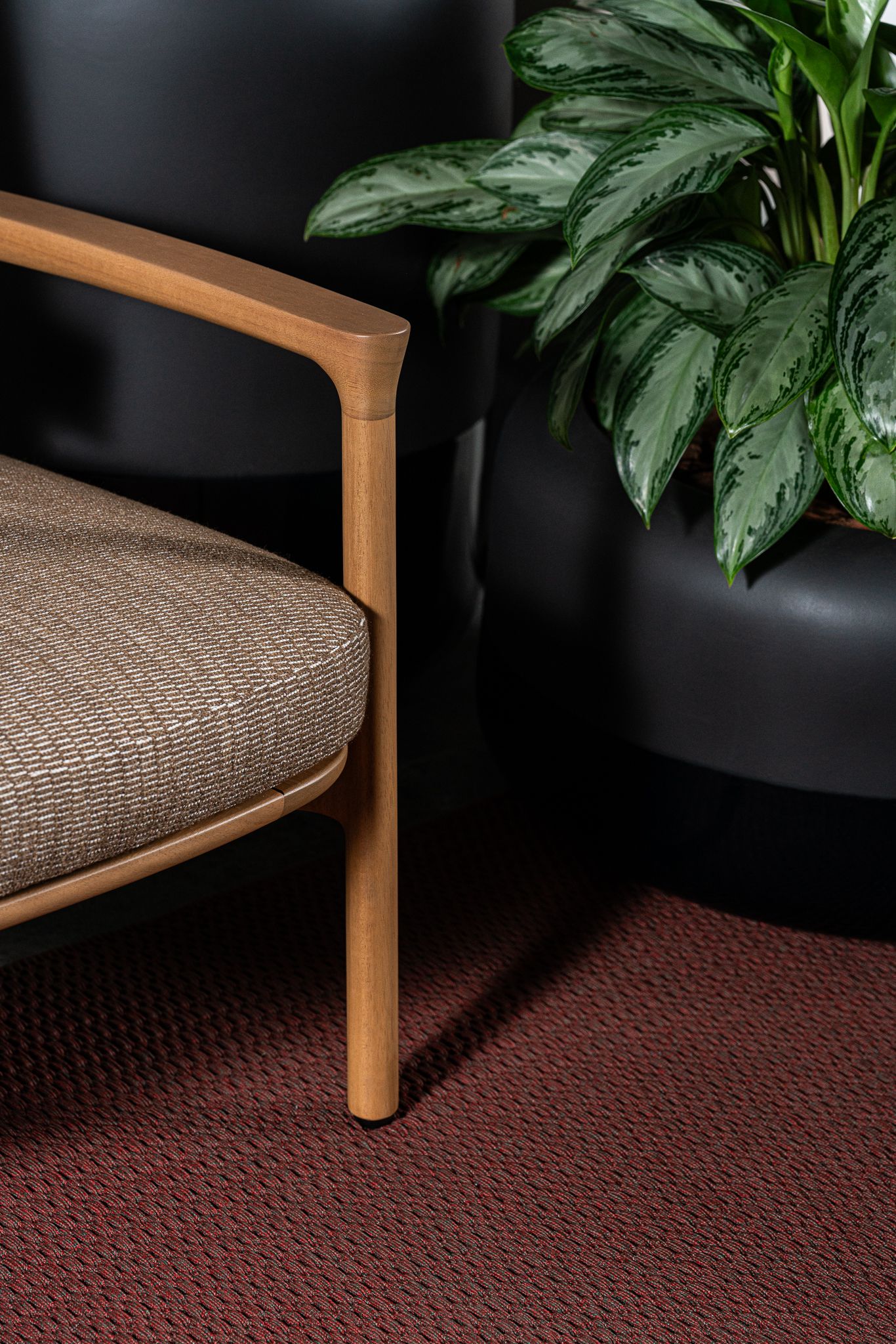 Уличный диван Magnolia Iroko naturale — Poliform, ткань