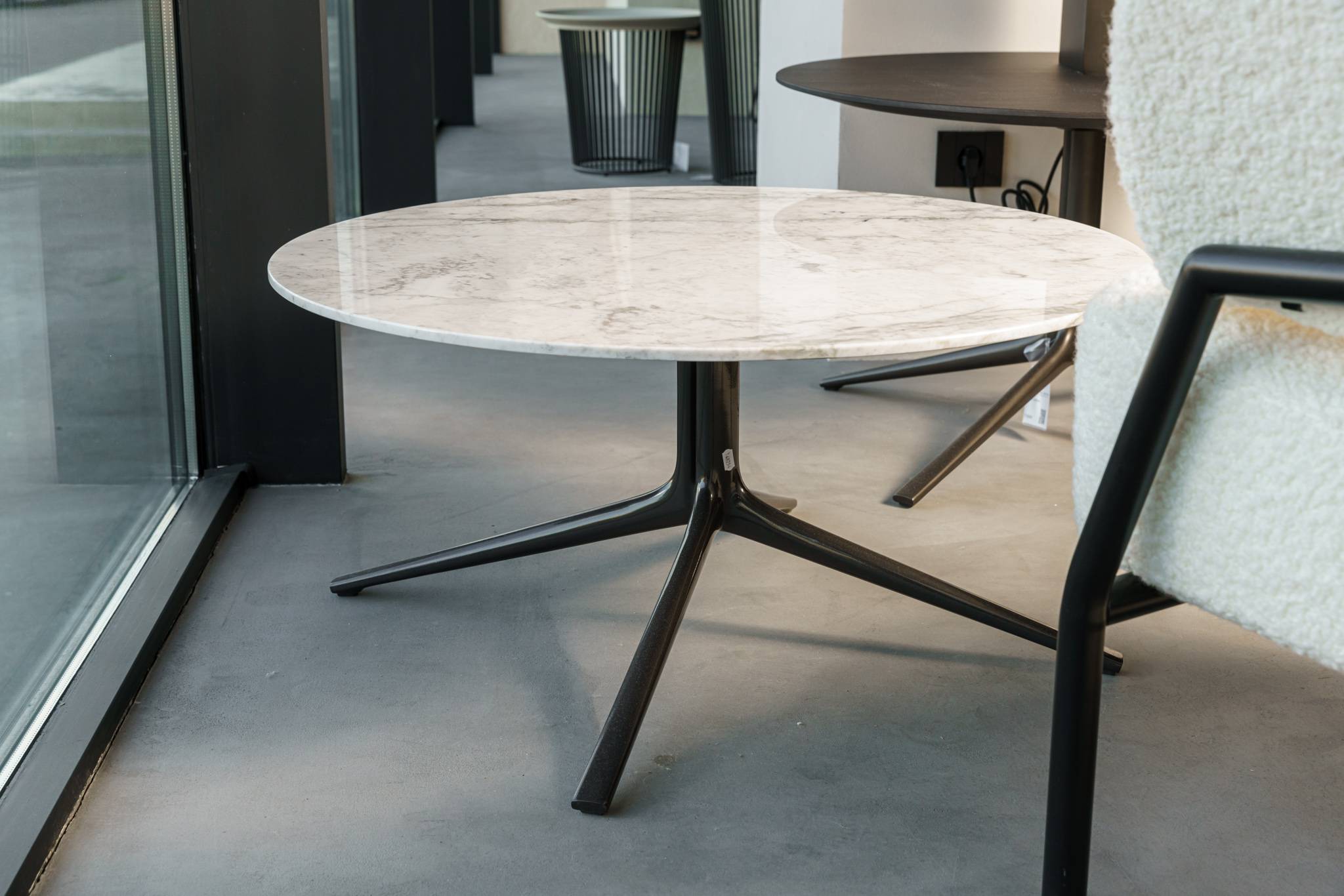 Журнальный столик Mondrian Calacatta oro — Poliform, металл, фото 3