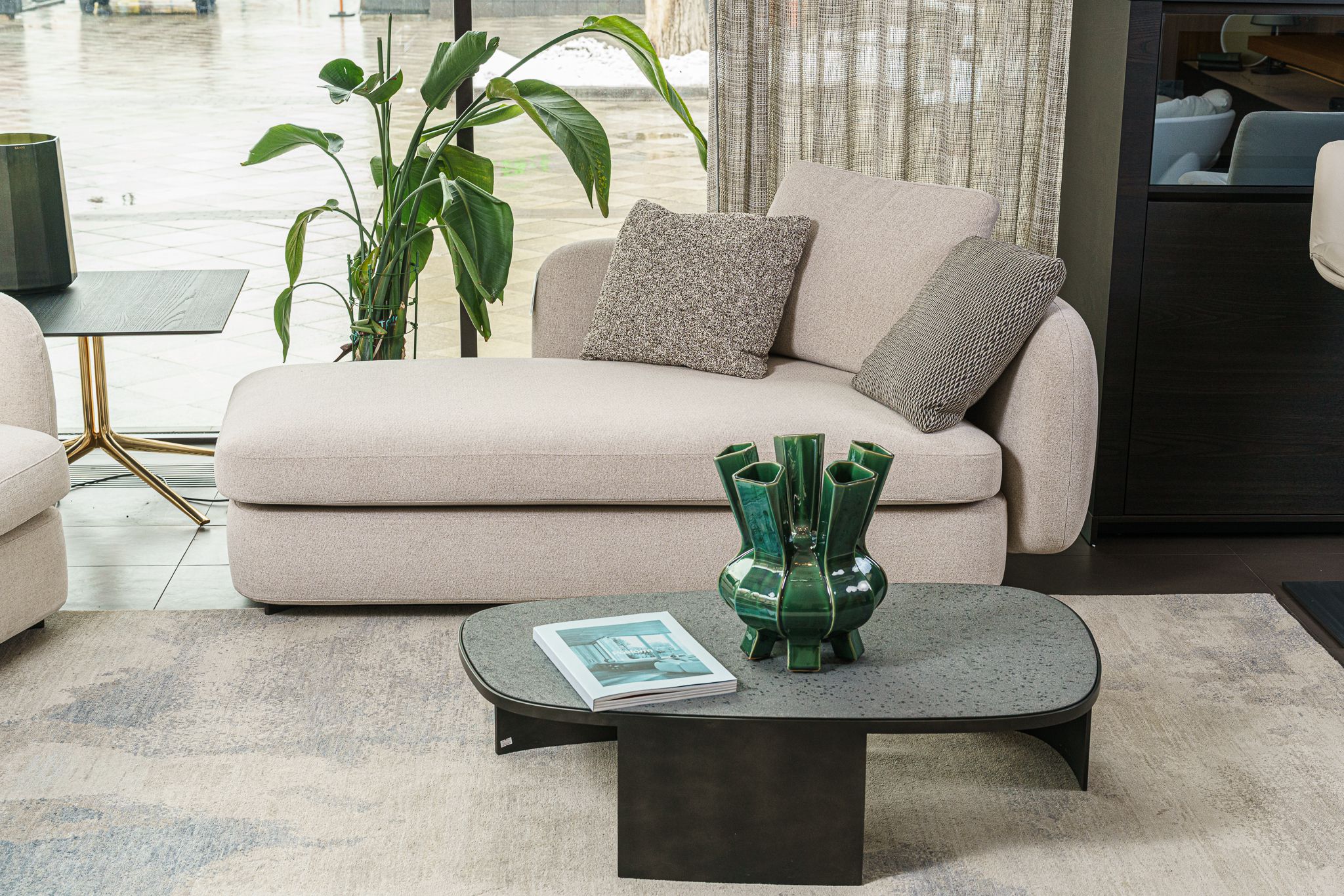 Кушетка с подушками Saint-Germain — Poliform, кожа, фото 3