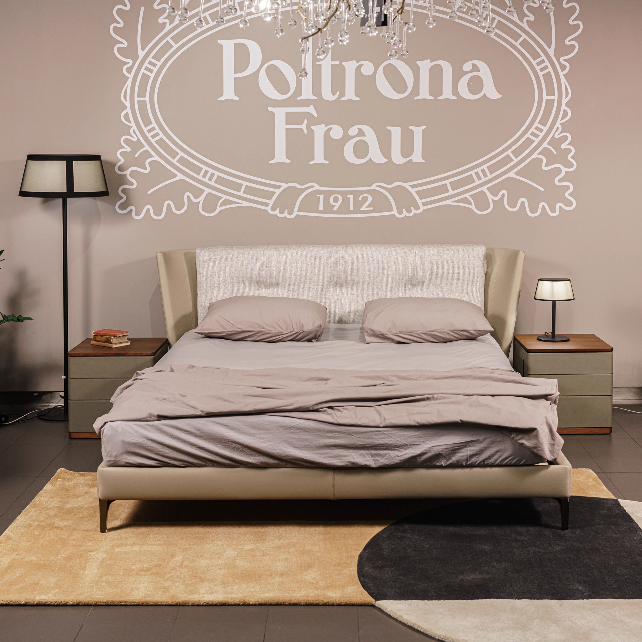 Кровать Bretagne Shine / Pelle Maggese — Poltrona Frau, кожа