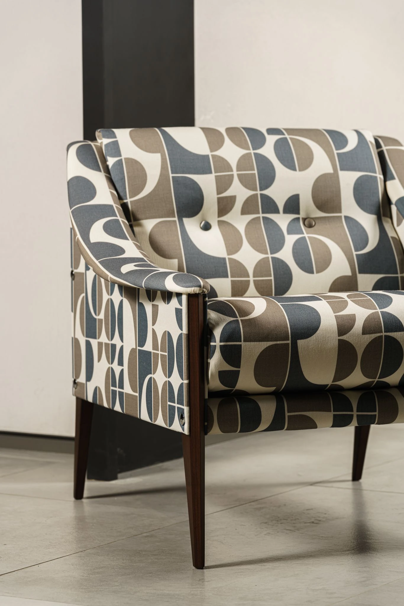 Кресло Dezza 24 Gio Ponti — Poltrona Frau, кожа, фото 3