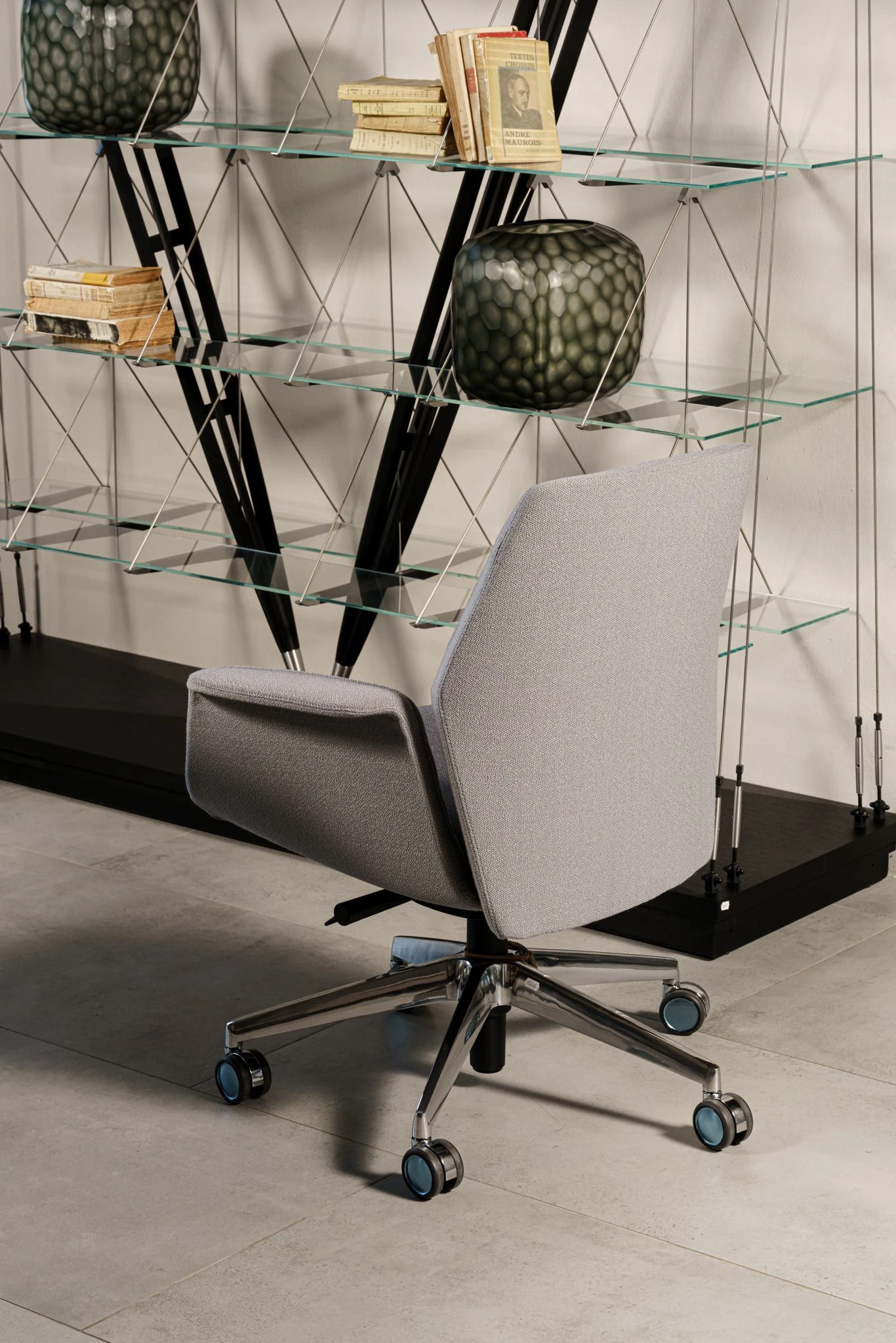Кресло Downtown Managerial Kvadrat Vidar 133 — Poltrona Frau, кожа, фото 2