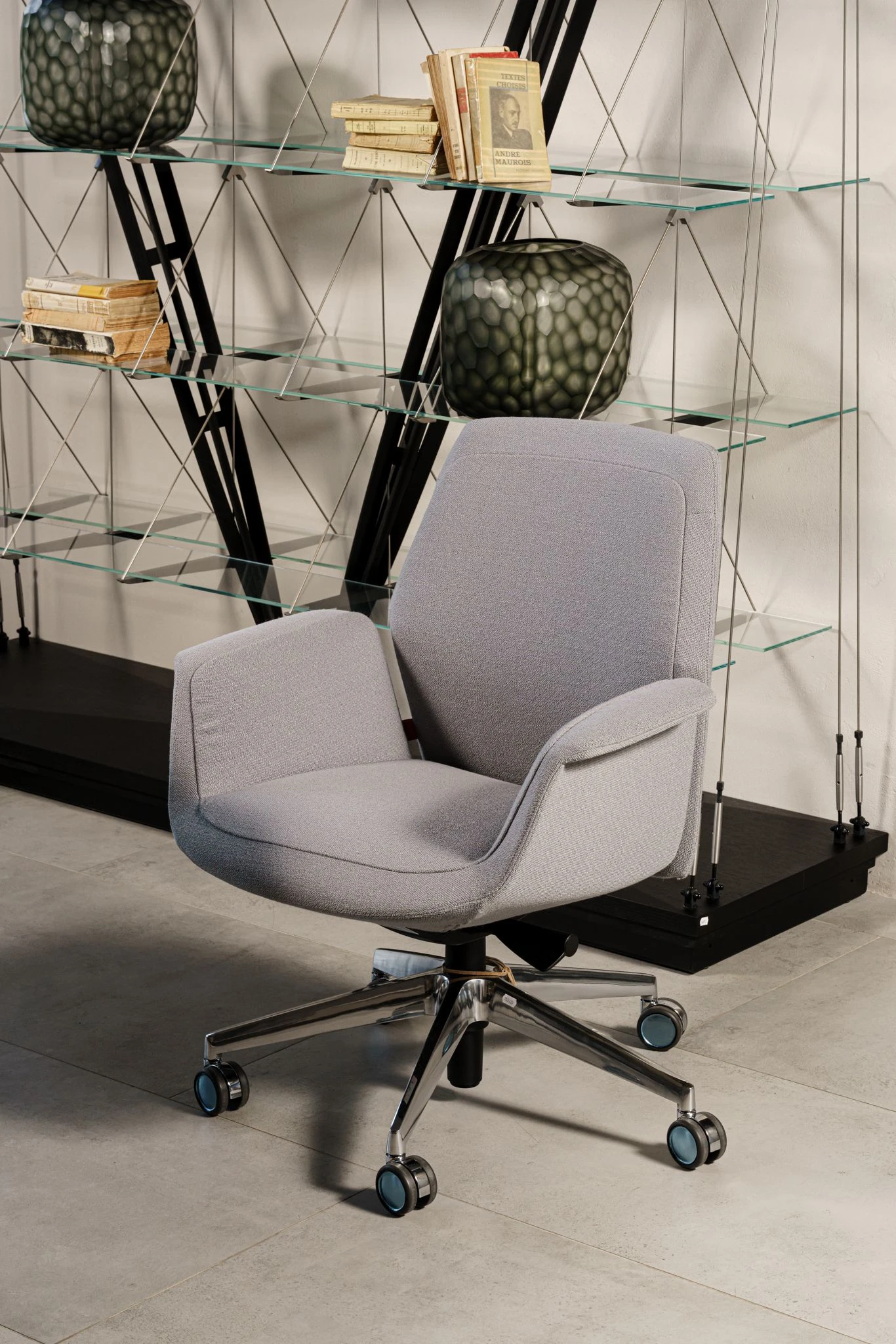 Кресло Downtown Managerial Kvadrat Vidar 133 — Poltrona Frau, кожа, фото 4