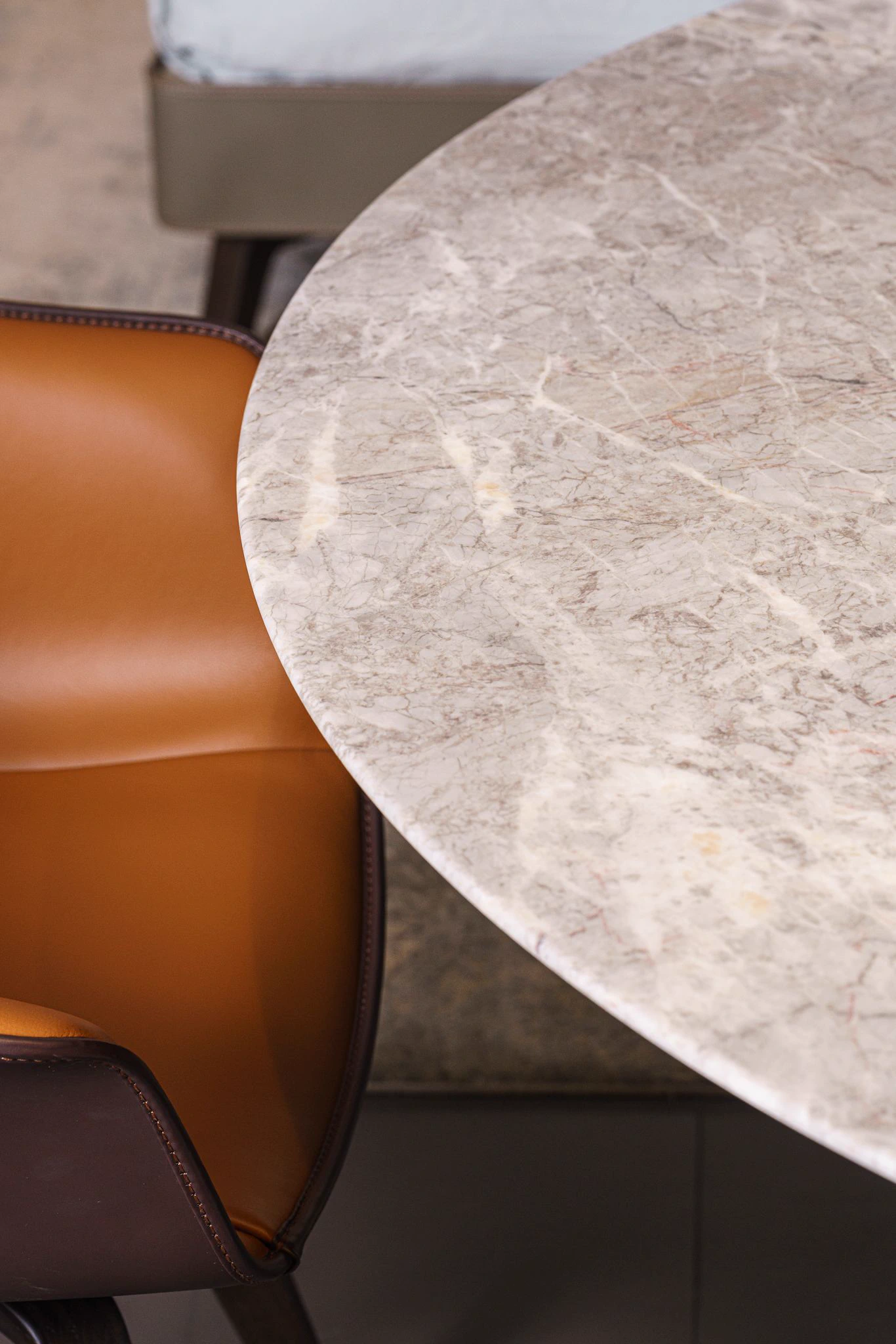 Каркас и наполнение: дерево. Классический стиль Стол Mesa Due — Poltrona Frau, кожа, фото 5