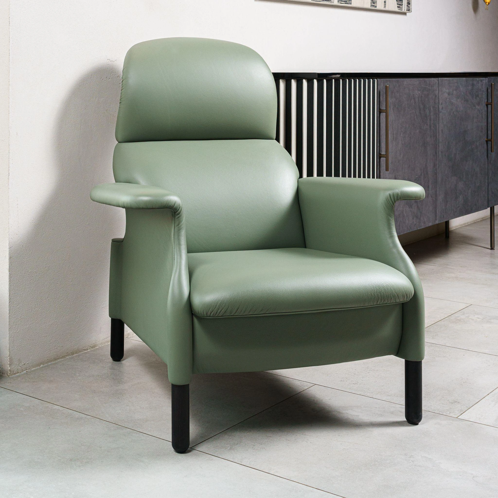 Кресло в коже Sanluca SC Celadon — Poltrona Frau, кожа