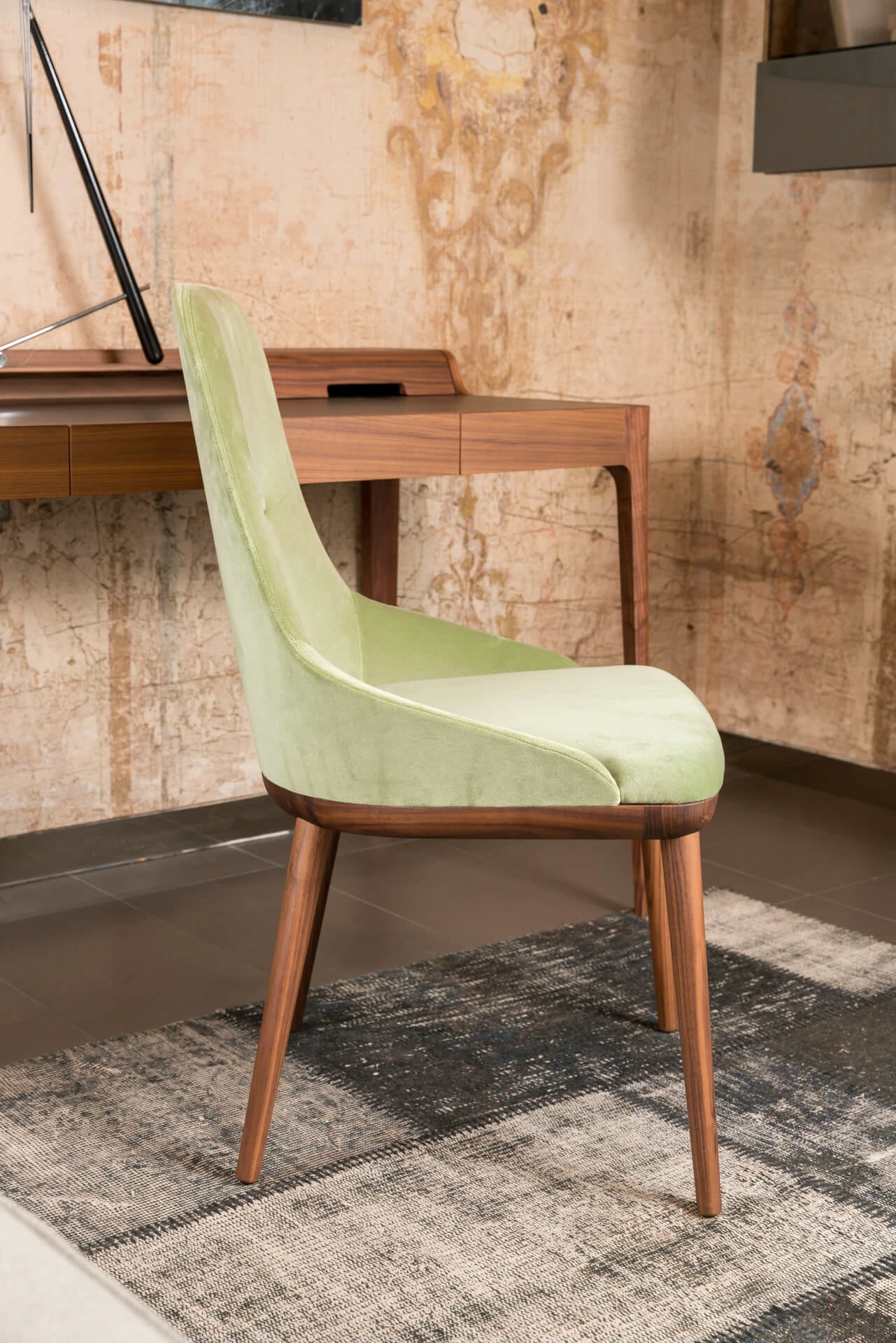 Каркас и наполнение: массив дерева. Стиль ар-деко Стул Connie — Porada, текстиль, фото 6