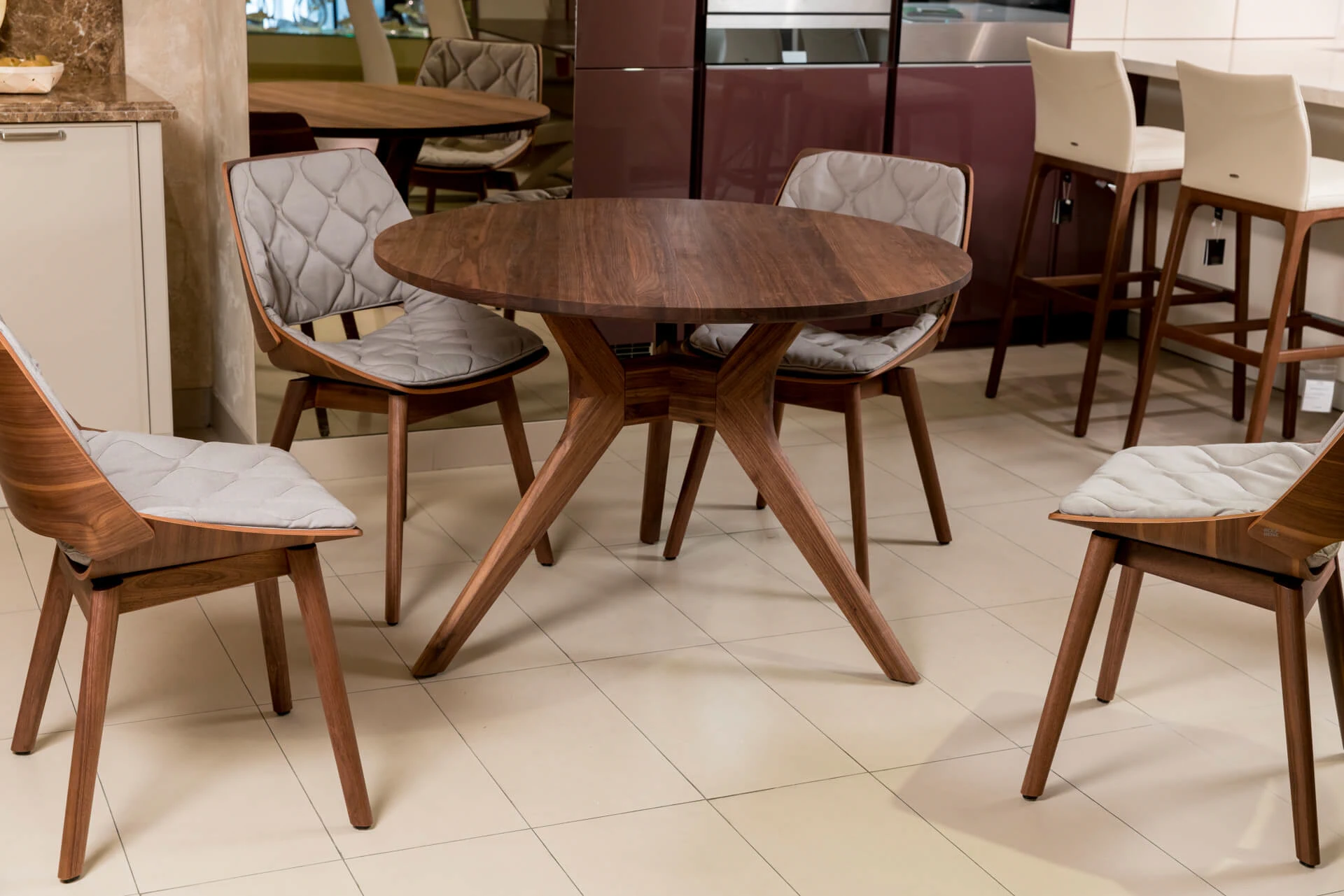Стол 965 American walnut — Rolf-benz, массив дерева, фото 6