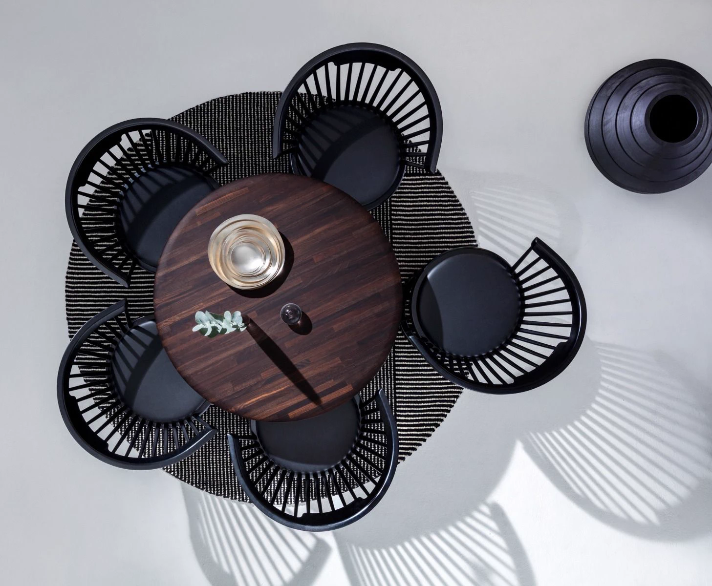 Каркас и наполнение: дерево. Современный дизайн Стул Fan Dining Chair — Tom Dixon, кожа, фото 4