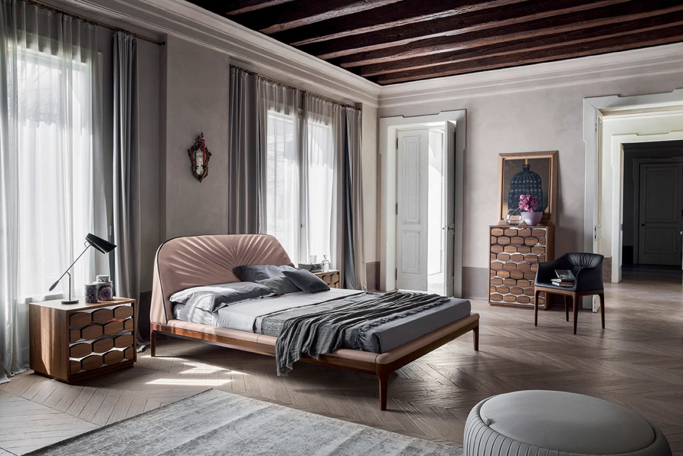Кровать с мягким изголовьем Michelangelo — Tonin Casa