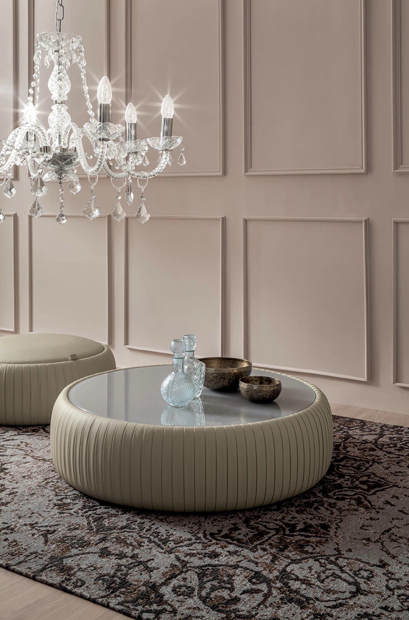 Классический стиль Пуф Plisse — Tonin Casa, кожа, фото 3