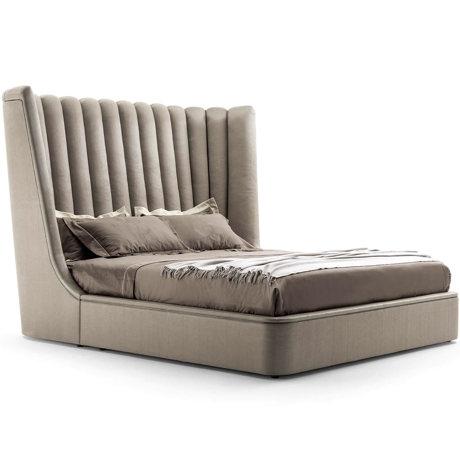 Кровать Farnese — Vittoria Frigerio, кожа