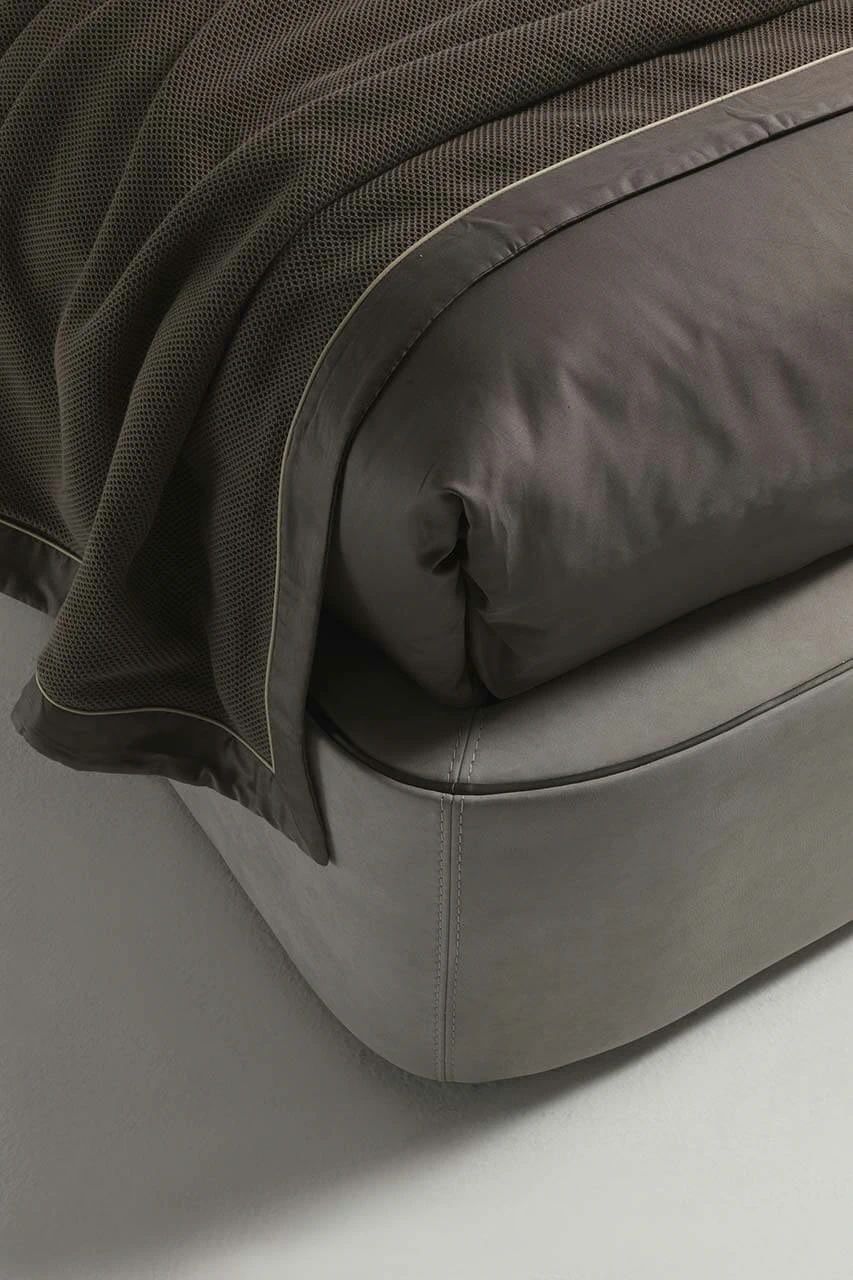 Кровать Medici — Vittoria Frigerio, кожа, фото 6