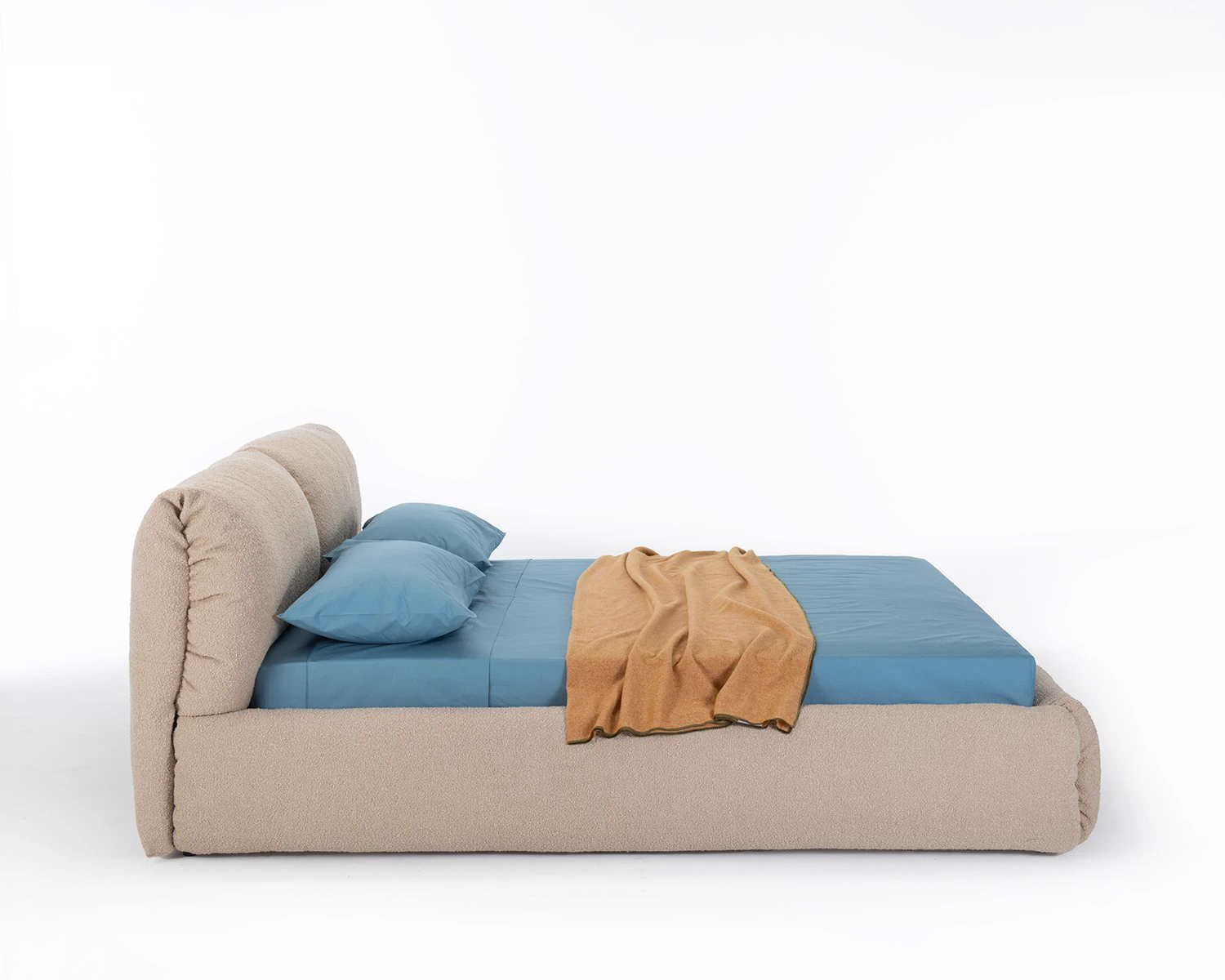 Каркас и наполнение: МДФ. Современный дизайн Кровать Za:Za Bed 1751 — Zanotta, ткань, фото 2